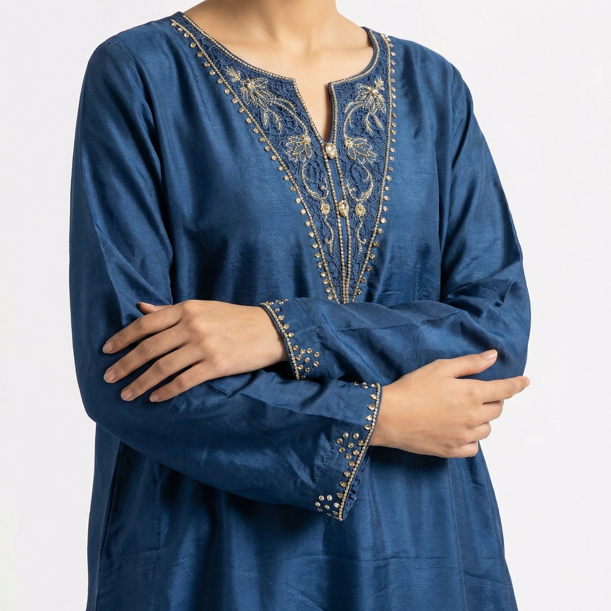 3-piece stitched suit, ready-to-wear Premium branded  silk fabric