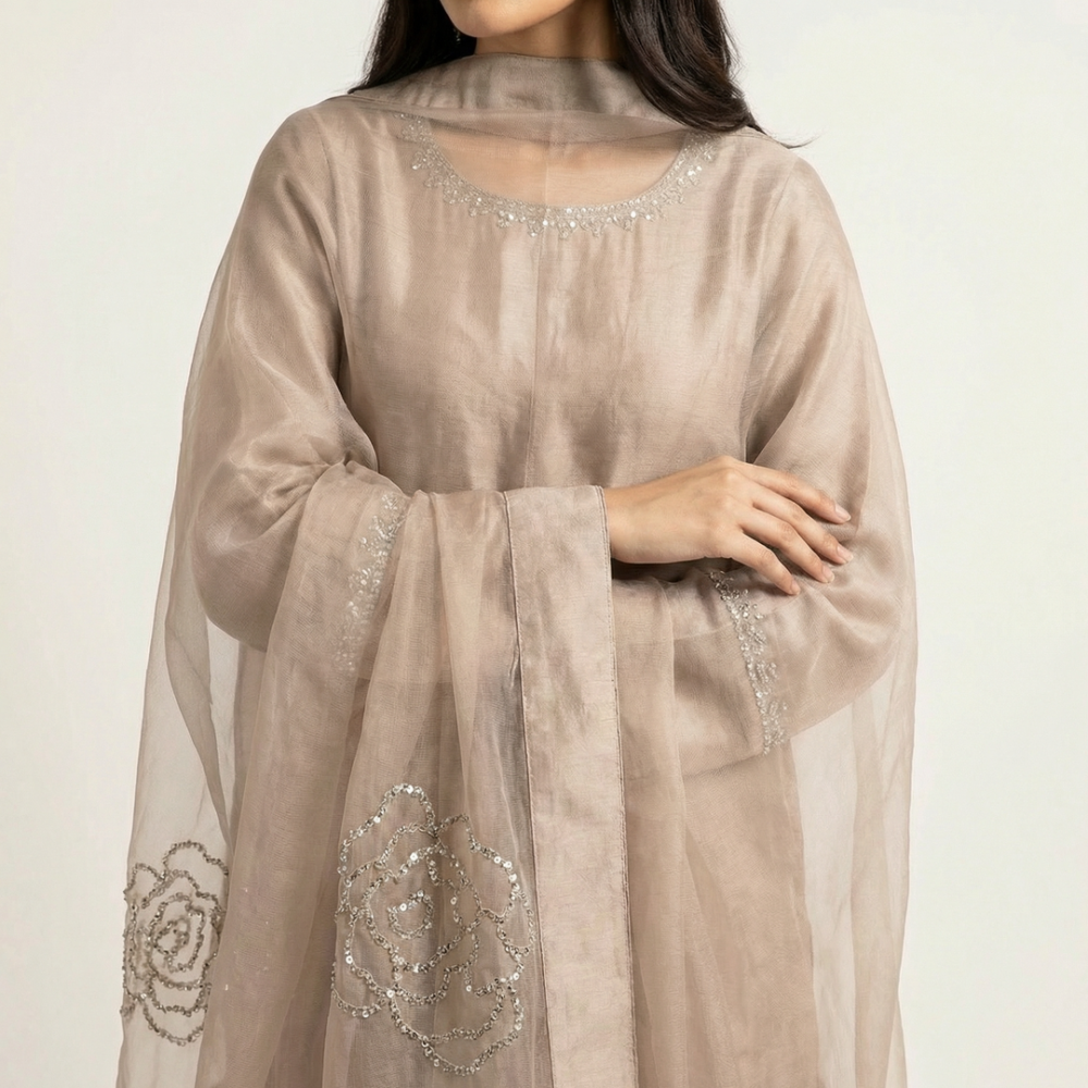 ETHNIC 3-piece stitched suit, ready-to-w